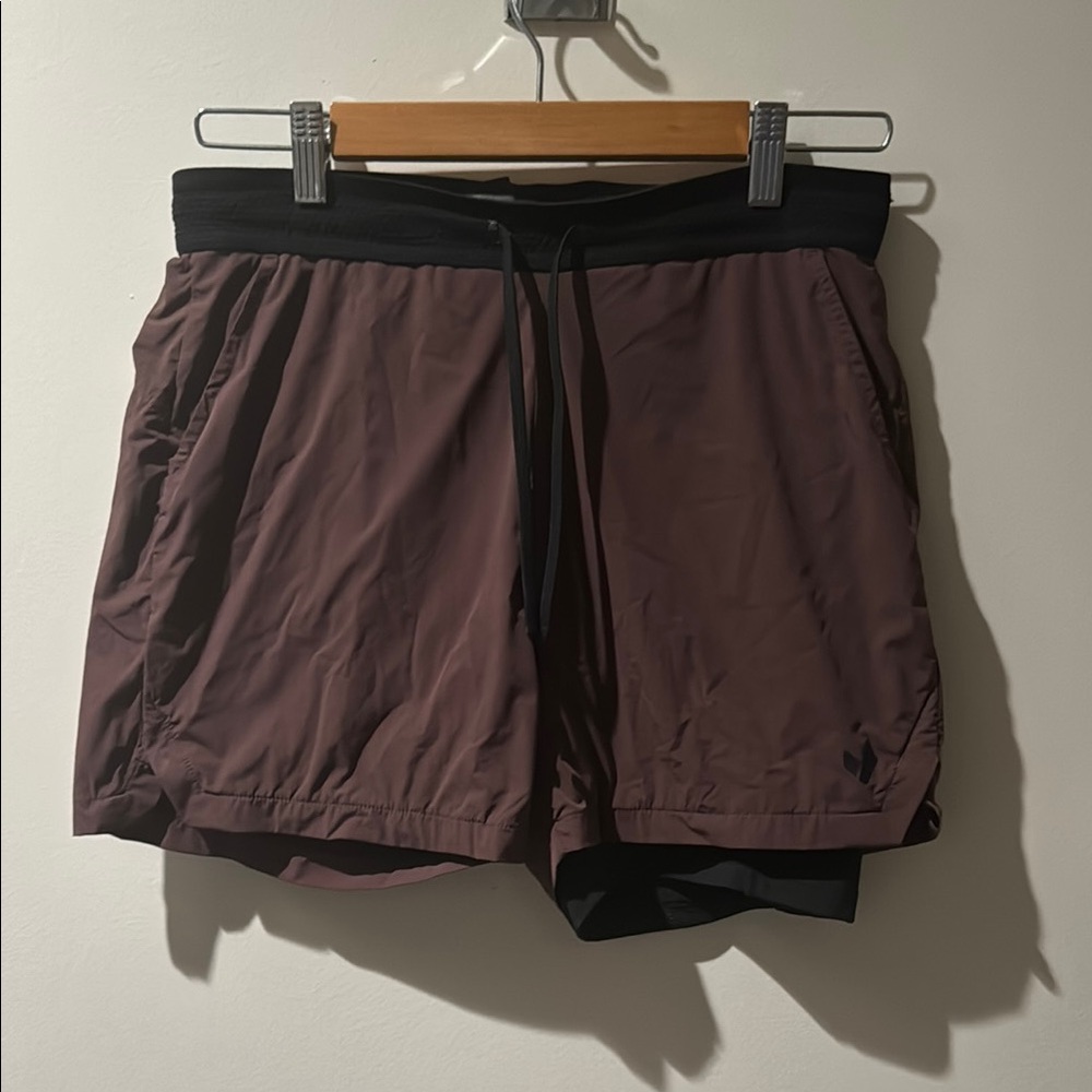 Women’s novel burgundy and black Shorts